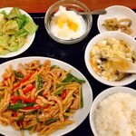 香香飯店 - 青椒肉絲定食  850円