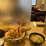 日本橋 天丼 金子半之助 - 天丼と赤だし