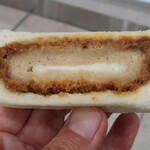 とんかつ まい泉 - チーズメンチかつサンド