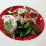 馳走　ヒフミ - お通しUP(赤貝のサラダ）