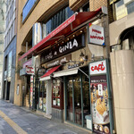 銀座みゆき館 - 外観、ちょっとハデ。