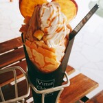 クレープアンドカフェ ヴァーチュ - 2021.09(更に別の日) 期間限定 紅はるかと渋皮栗のクレープ アイス有り(￥740)。
      上層部がモンブラン風で、中に渋皮栗が入っております。