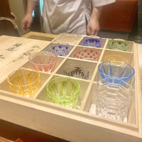 京味 もと井 - お猪口を選びます