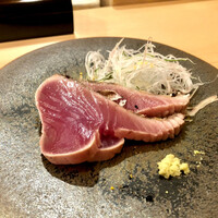 木挽町 とも樹 - 滑らかな鰹タタキ　旨味の塊でした！