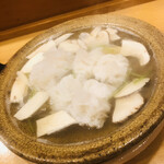 味享 - 湯気で綺麗に写っていませんが鱧の落としと久慈の松茸です