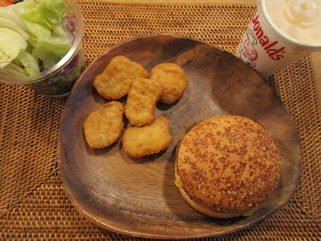 マクドナルド ビエラタウンけいはんな店 Mcdonald S 学研奈良登美ケ丘 ハンバーガー 食べログ