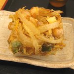 讃岐うどん なかざわ家 - かき揚げ