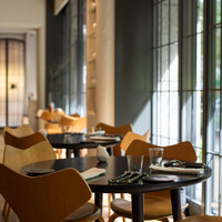 ラ・ボンヌターブル - 2021.9 テーブル席