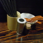 最上 - 卓上の調味料