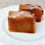 ドース イスピーガ - 天国のベーコン 
      惣菜みたいなネーミングですが甘くて美味しいお菓子
      カットしてみました