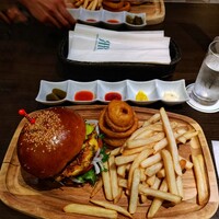 オールデイダイニング リモネ(リーガロイヤルホテル大阪) - リモネバーガー in アボカド