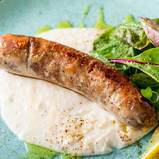 イタリア産生ハム、サラミを使用しています