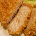 特ロースはこの極厚振り！