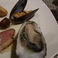 ロビーラウンジ 「マーブルラウンジ」 ヒルトン東京 - 生牡蠣