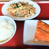 富山上袋食堂 - 鮭塩焼き＆野菜炒め＆ご飯小
