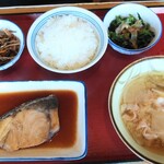 富山上袋食堂 - ブリ照焼＆きんぴらごぞう＆ほうれん草おひたし＆ご飯小＆豚汁