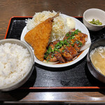 紅とん - アジフライ&黒辛焼き定食
