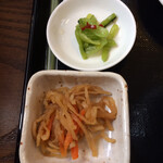 わ楽 - 切り干し大根の煮物、漬物