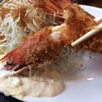 わ楽 - 海老フライ…頭からいきます！