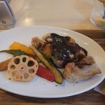 Binche - 豚ばら肉の柔らか煮　バルサミコ―スースランチ　￥1000(21-09)