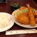 四季 - メンチカツとデミの相性抜群です。