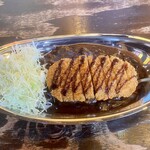 金沢カレー研究所 - 料理写真:ロースカツカレーの中サイズ