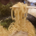横浜家系ラーメン 道三家 - 麺リフト　細麺も選択できる