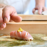 Sushi Benkei Umi - 寿司を提供