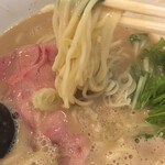 ラーメン翼 - 麺