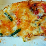 ピザタイム - 料理写真:北海道(左)とミックス(右)のハーフ&ハーフ