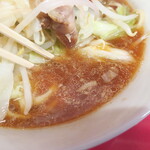 ラーメン二郎 - スープ
