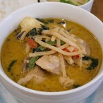 タイフードステーション - 鶏肉のグリーンカレーご飯