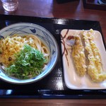 Marugame Seimen - ぶっかけ＋かしわ天・ちくわ天