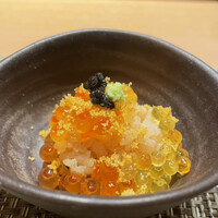 銀座 よこ田 - イクラとヤマメイクラのミニ丼