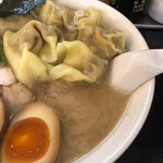 ラーメン茂木 - 又焼麺+雲呑・醤蛋トッピング（UP）