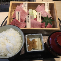 焼肉会席 舌牛 銀座店 -  焼肉会席 舌牛 銀座店 -