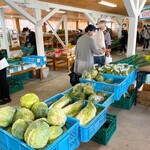 八紘学園 農産物直売所 - 【2021年09月】店内、入場制限中なので、ほどよい感じの店内。