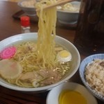 Shirakaba Chaya - とりめしと塩ラーメンのセットが、イチオシ