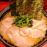 横浜家系ラーメン 内田家 - 