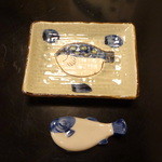 奈る実 - 箸置きと小皿