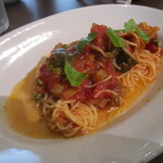 伊酒リア - フルーツトマトの冷製カッペリーニ色々な野菜と共に