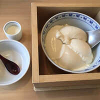 豆富料理と吟醸せいろ蒸し 八かく庵 大阪ステーションシティ店 - 