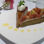 パティスリー・キュイール - りんごのタタンと無花果のタルト