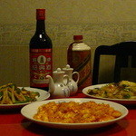 龍の子 - 料理写真:左からチンジャオロース、エビチリ、五目焼きそば
