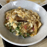 満月食堂 - 最後は2口ご飯に乗せて…いったらっきま〜す！