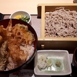 水山 - 大海老天丼定食　930円