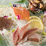 Directly delivered from Misaki Fishing Port! Assortment of 3 fresh sashimi fish