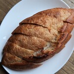 メゾンカイザーカフェ - バタール　335円