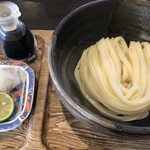 手打うどん 丸亀渡辺 - 醤油うどん