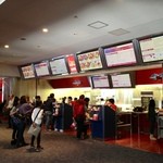 トゥモローランド・テラス - 広々店内